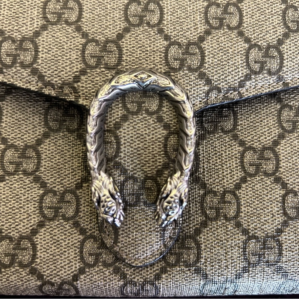 GUCCI WALLET ON A CHAIN W/ 25” Drop ~ Dionysus GG Supreme * Great Condition - Picture 4 of 5